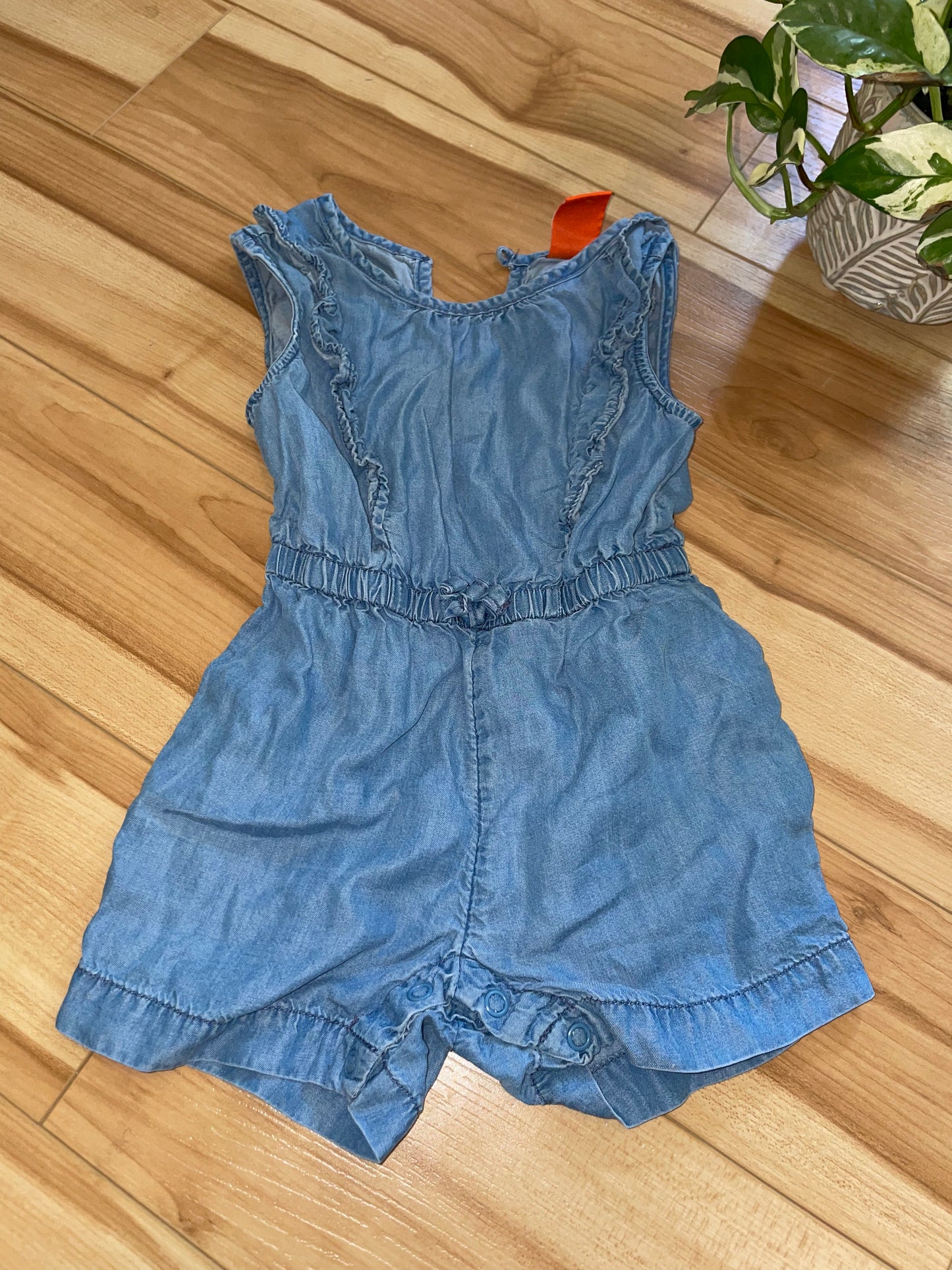 One piece Joe Fresh 6-12m