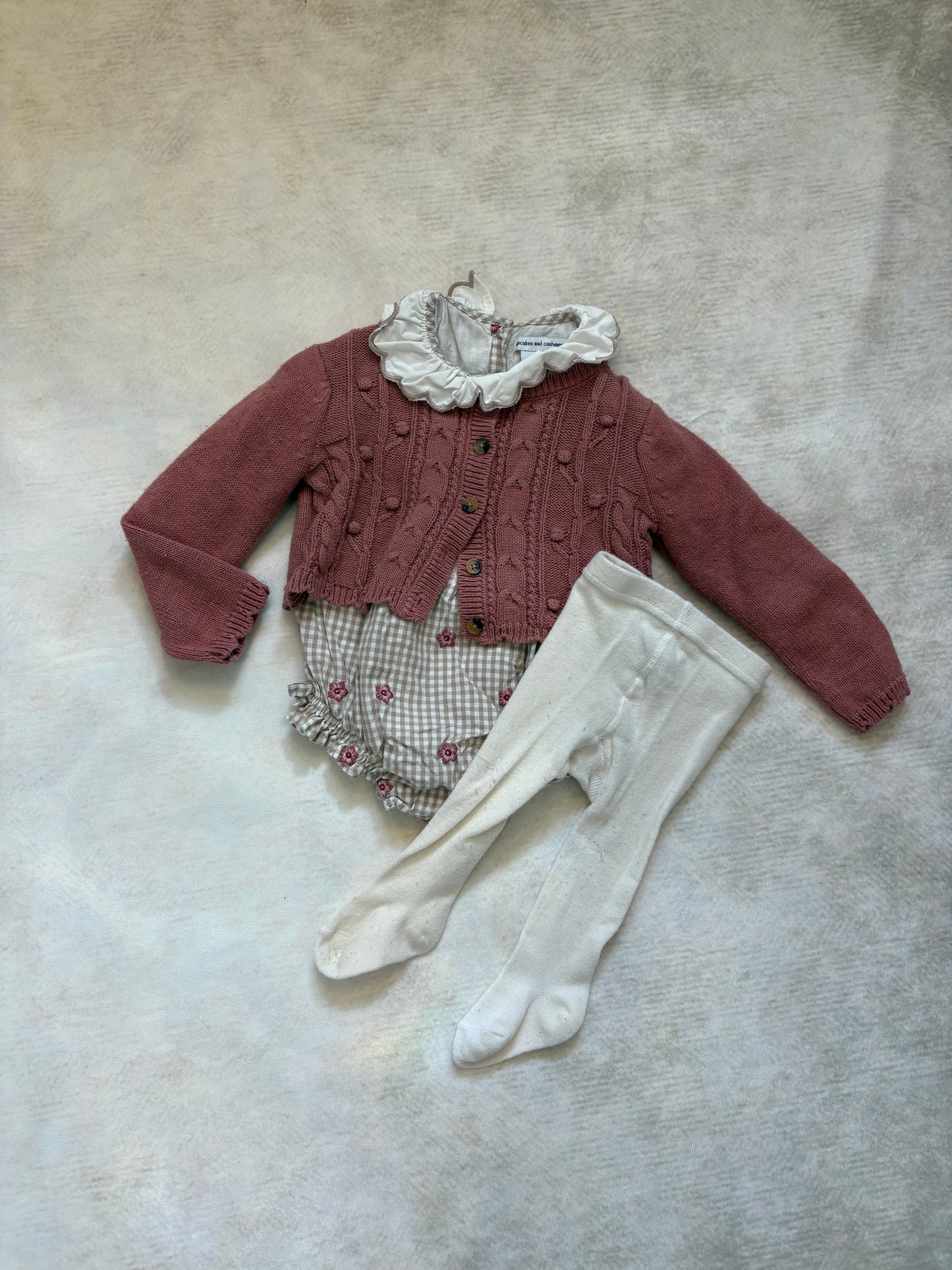 ENSEMBLE / Cupcake and Cashmere 6-9 mois