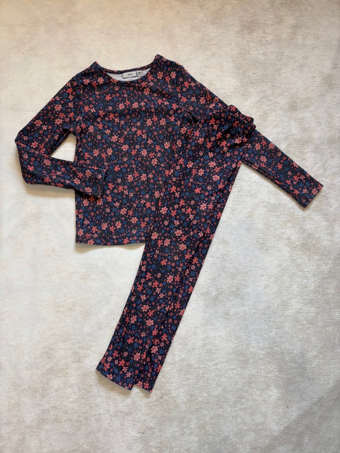 ENSEMBLE / MID 5-6 ans