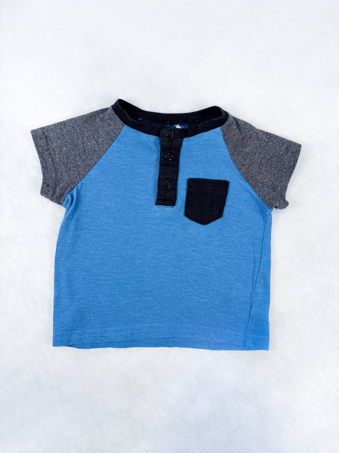 T-SHIRT À MANCHES COURTES / TAG 6-9 mois