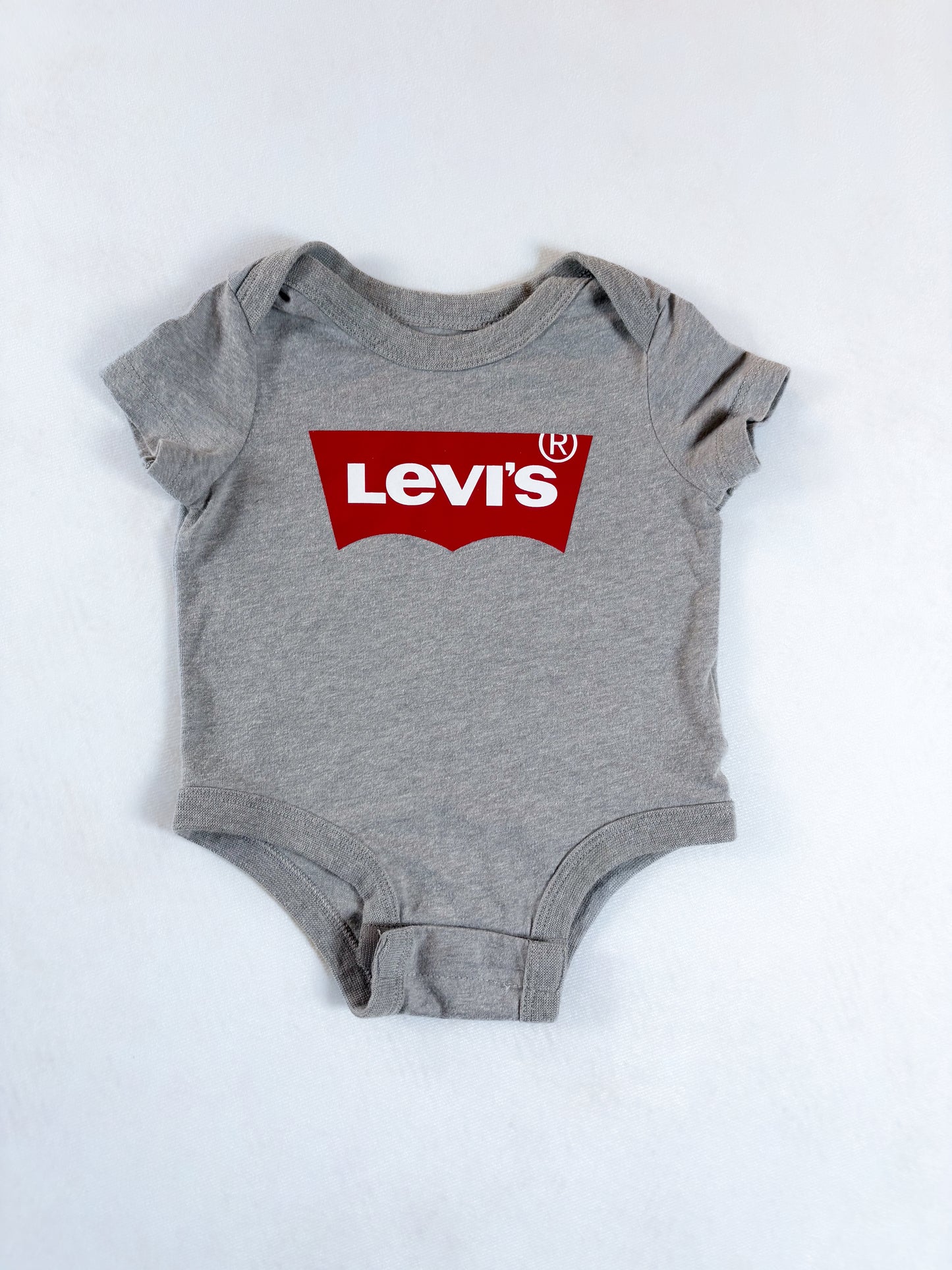 CACHE-COUCHE À MANCHES COURTES / Levi's 3 mois