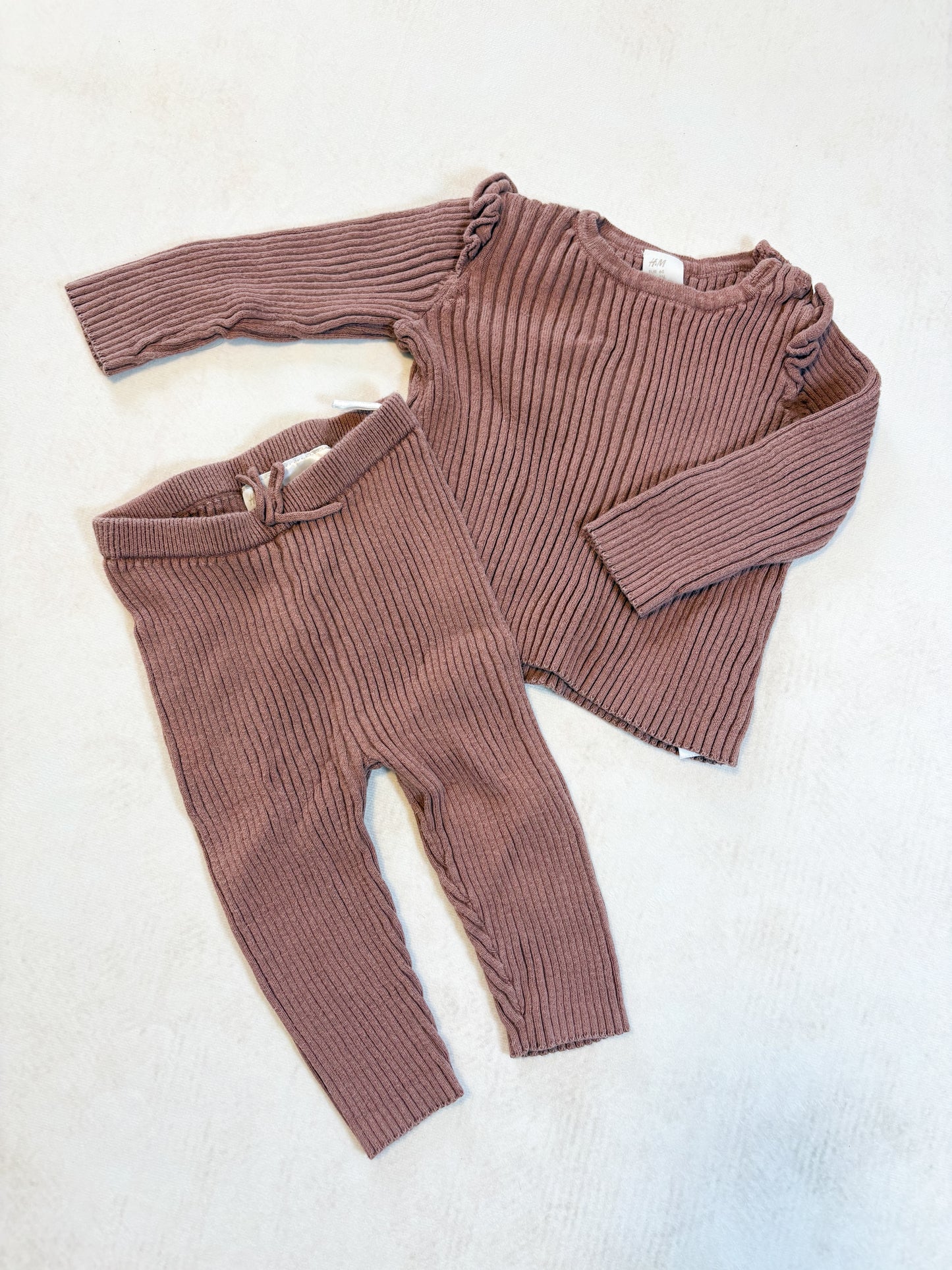 ENSEMBLE / H&M 4-6 mois