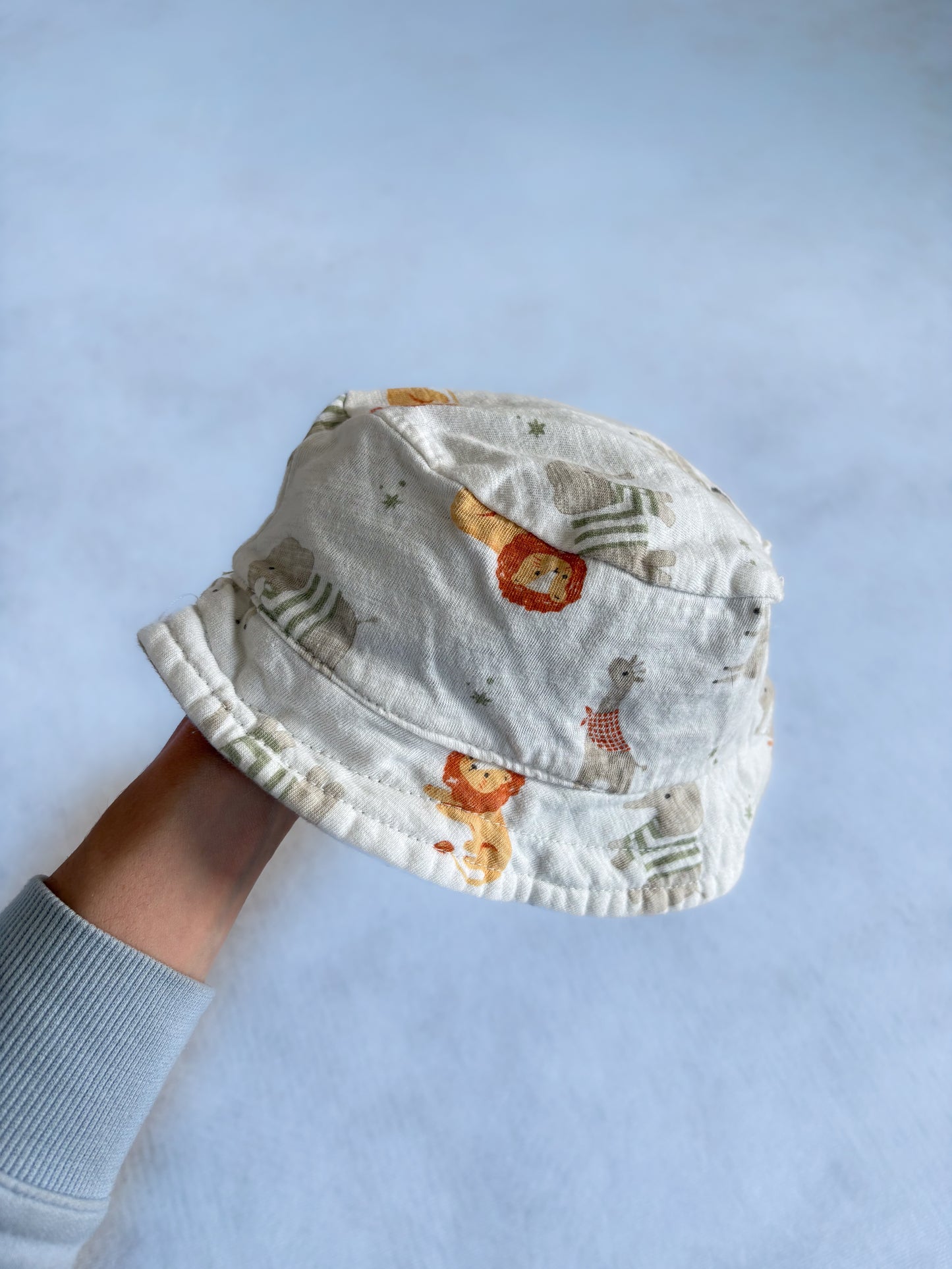 CHAPEAU / Reversible 0-6 mois