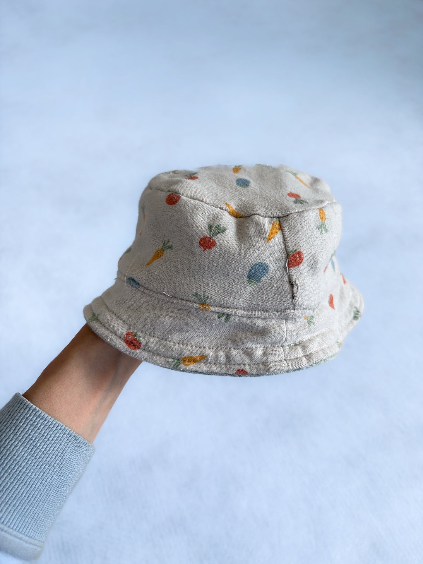 CHAPEAU / Reversible 0-6 mois