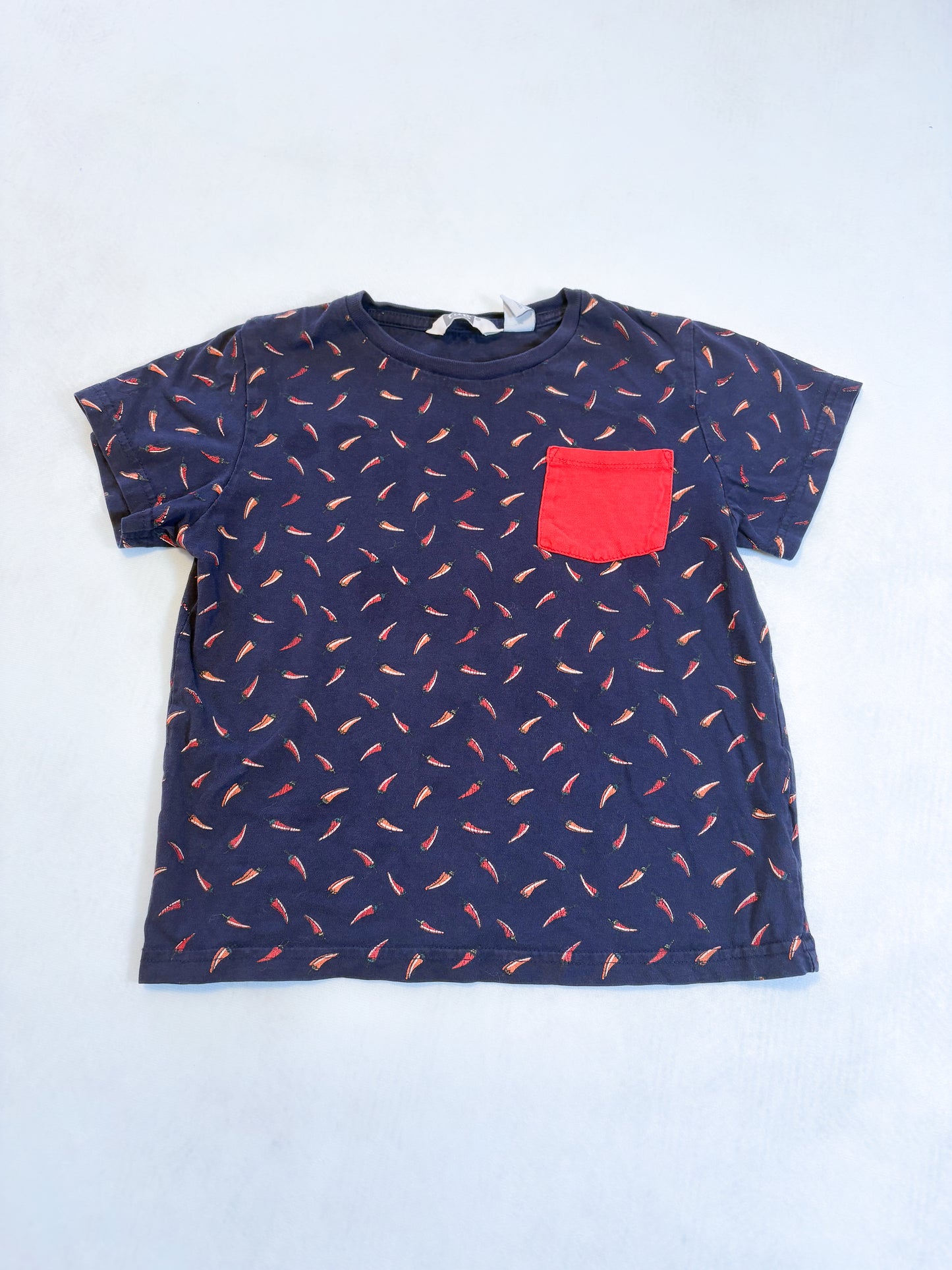 T-SHIRT / Tag 6 ans