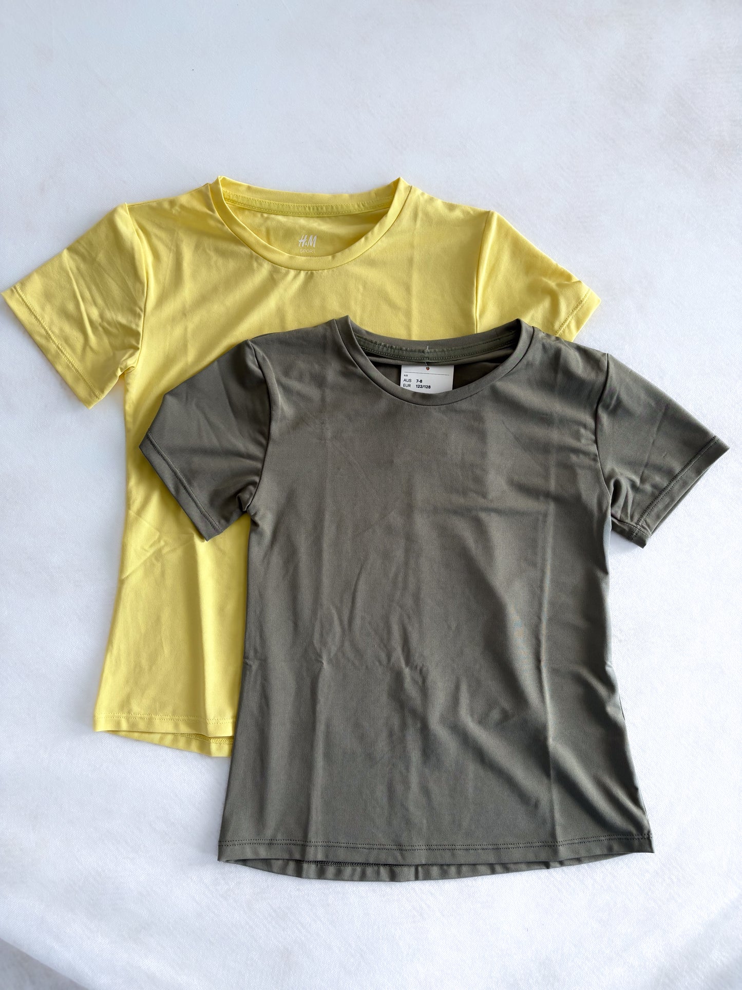 T-SHIRT / H&M sport 6-8 ans neuf*