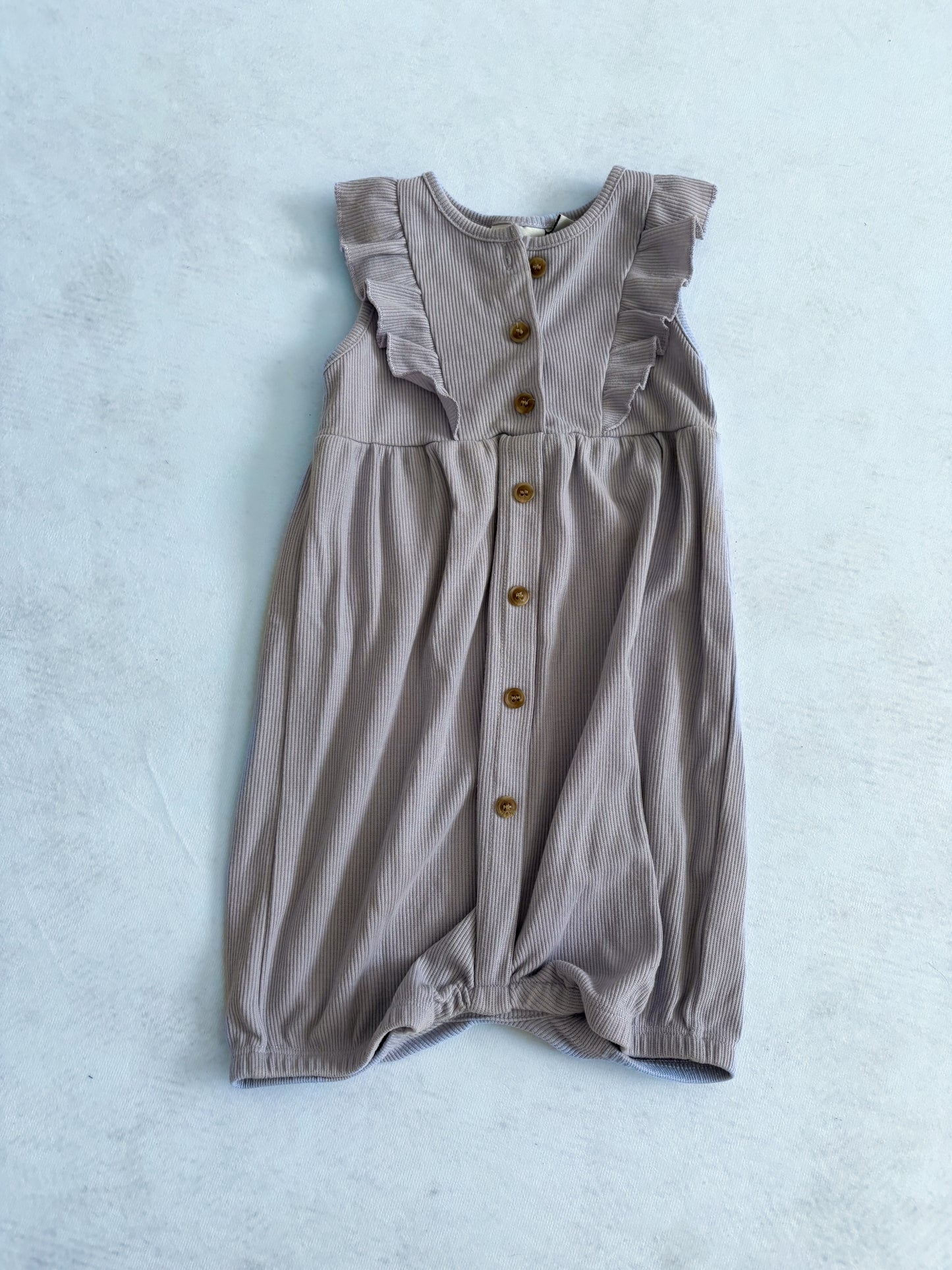 ENSEMBLE / MID 24 mois (imparfait, petite tache sous les bras)