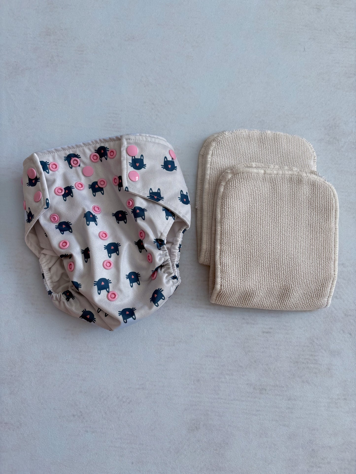 la petite ourse / couche réutilisable avec 2 insert jamais utilisée