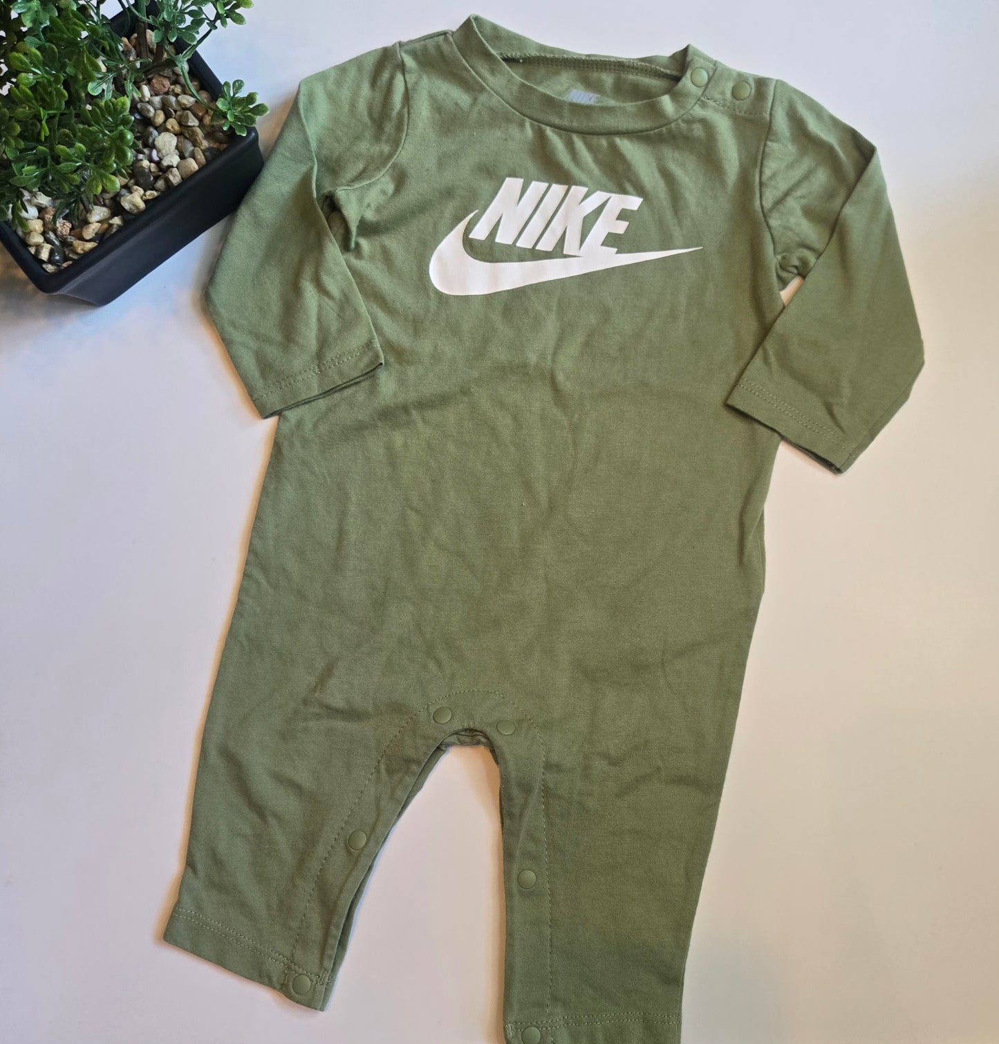 Nike 6M