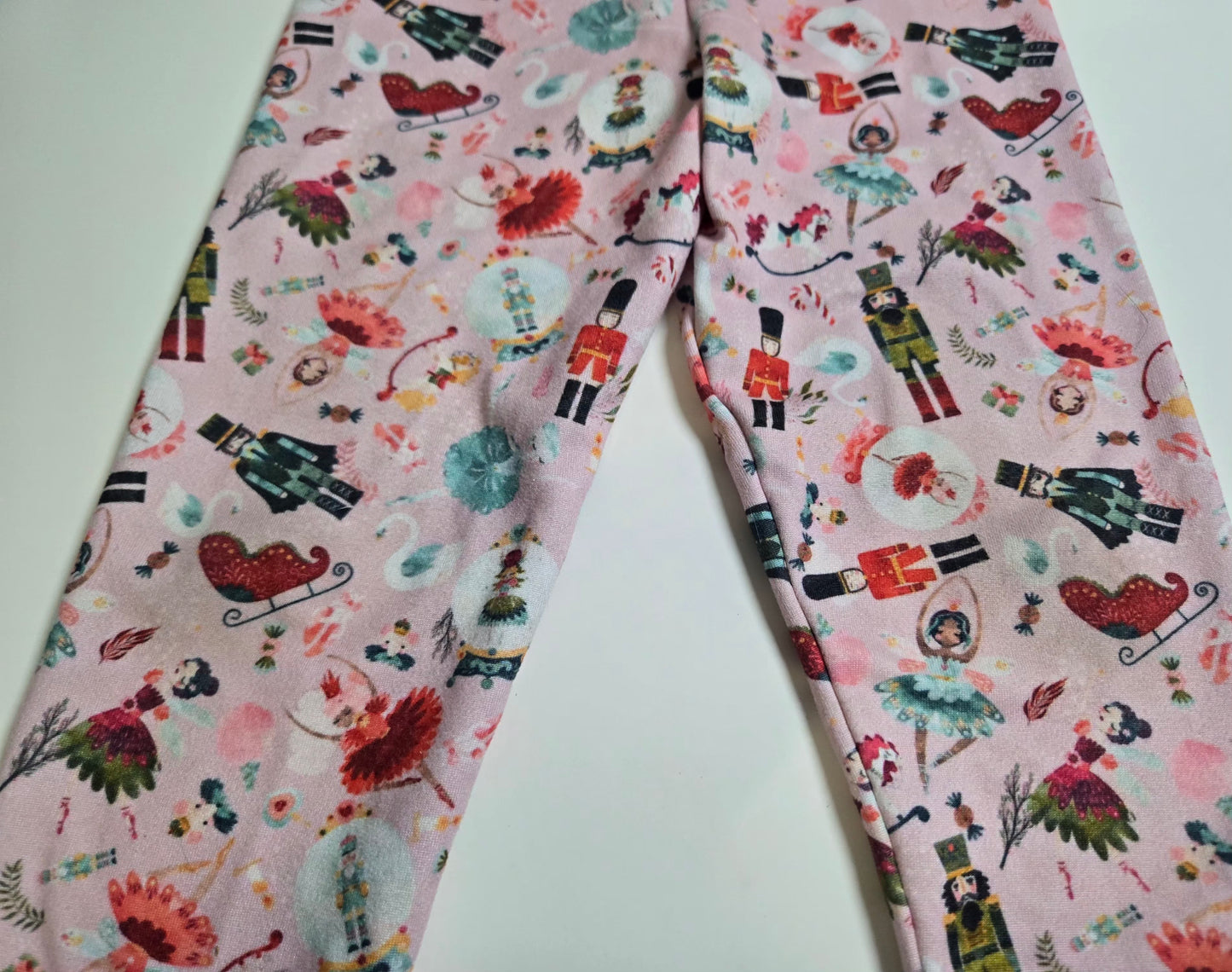 Petite pivoine 2T *Tâché sur les genoux*