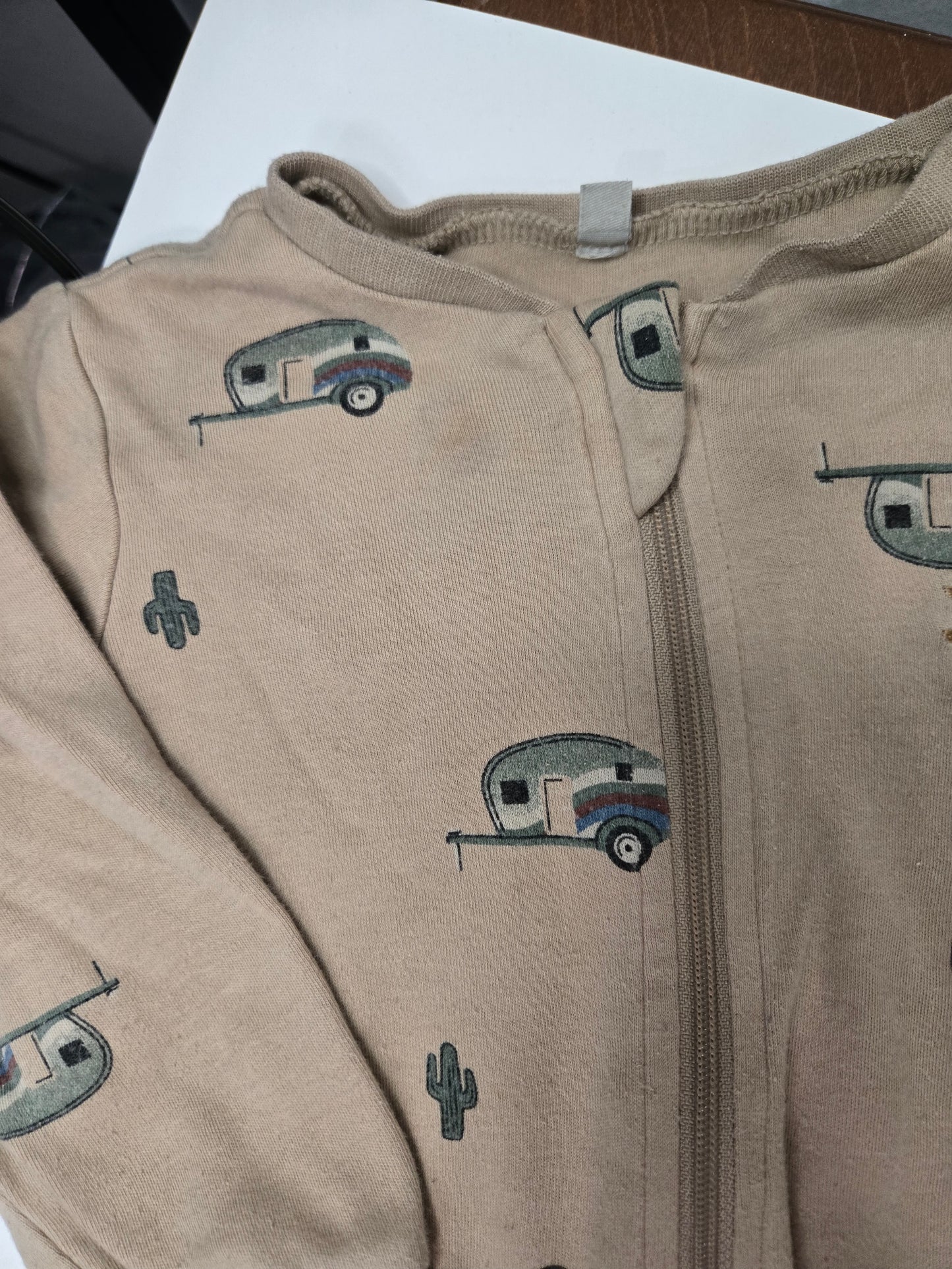 Pekkle 12M *mousseux et cerné*