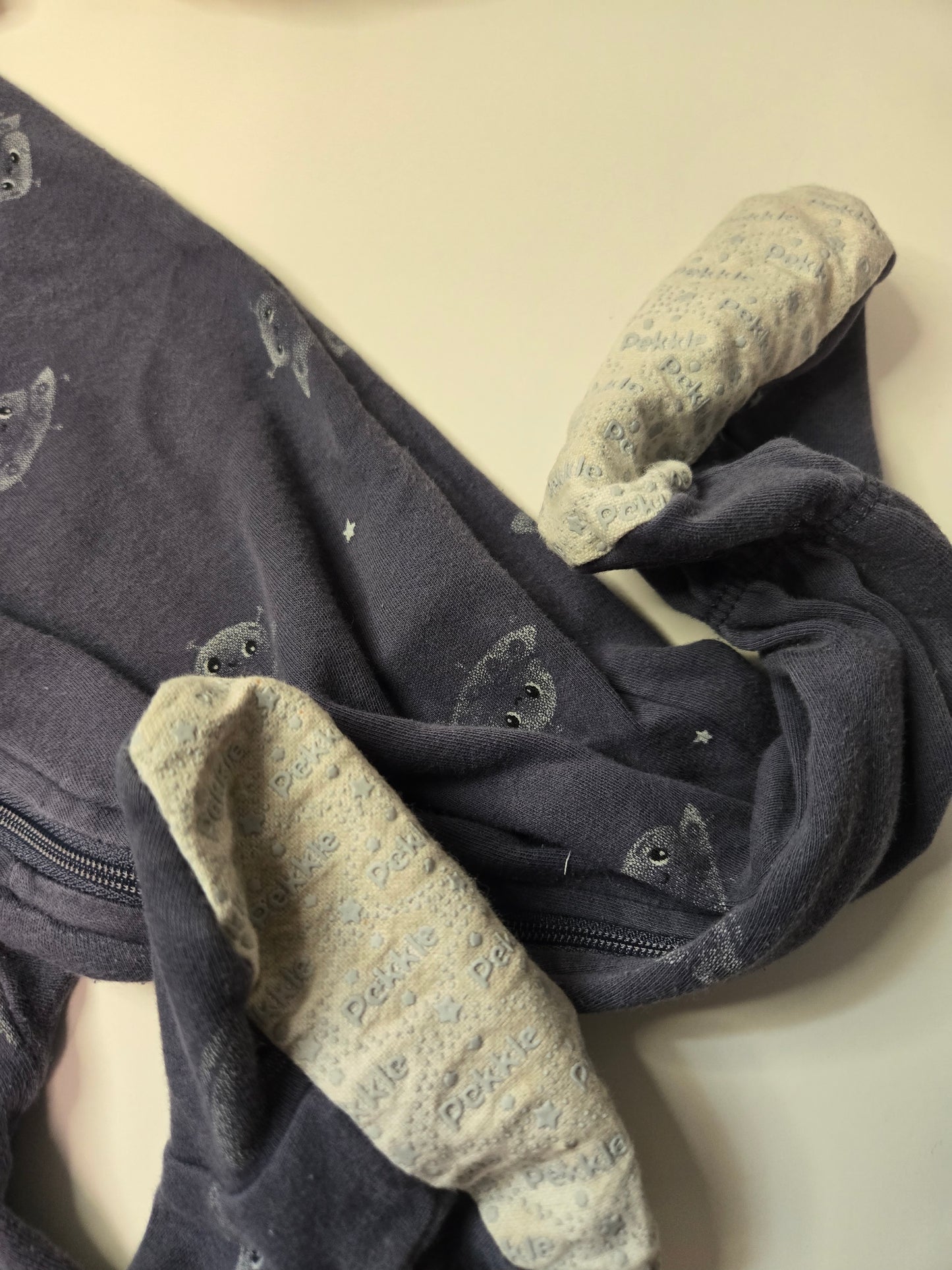 Pekkle 12M *dessous des pieds décolorés*