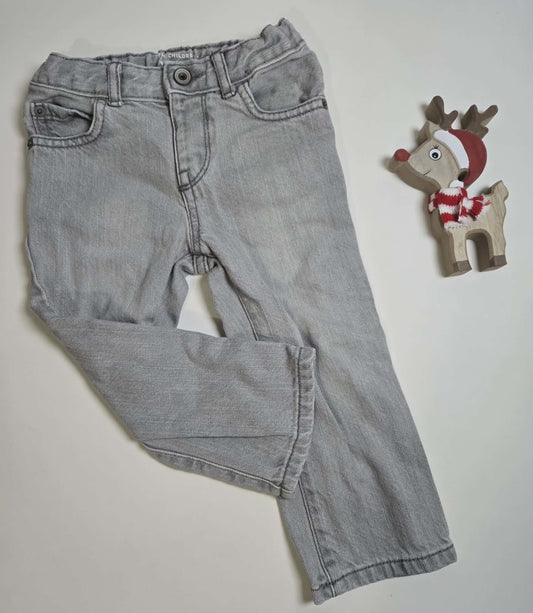 The children place 2T