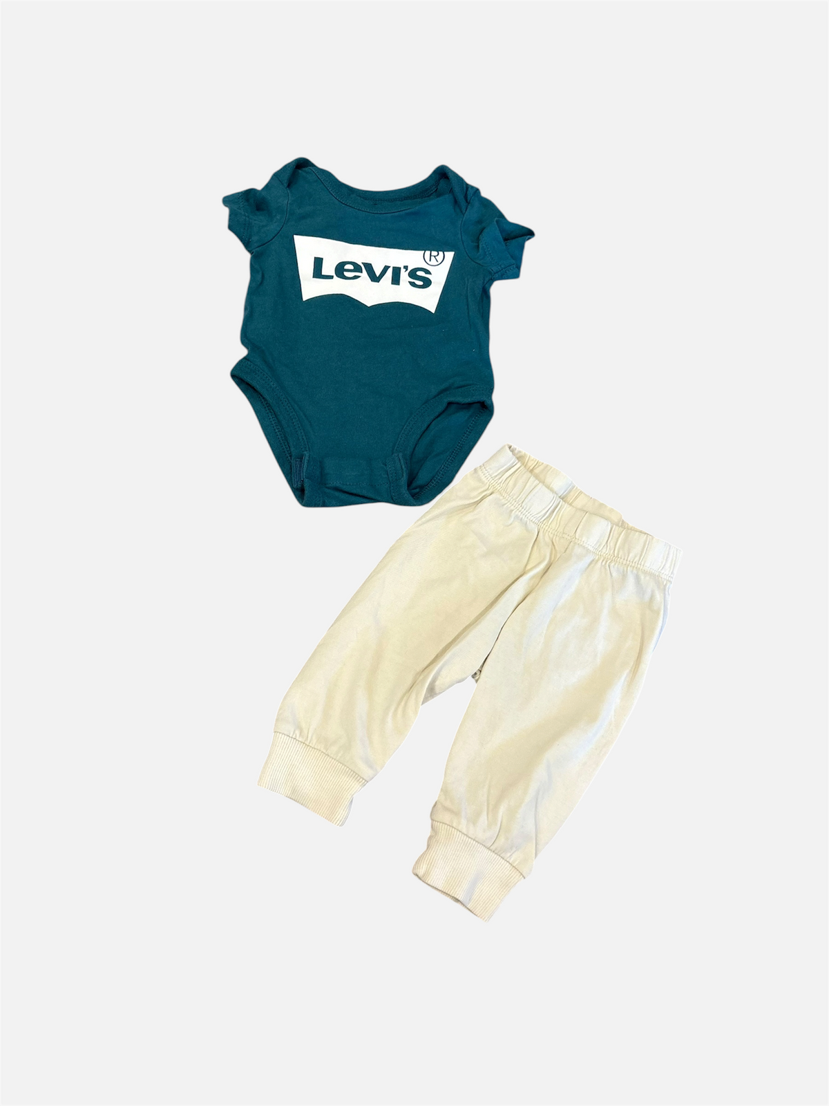 ENSEMBLE/Levi’s et H&M Nouveau-Né