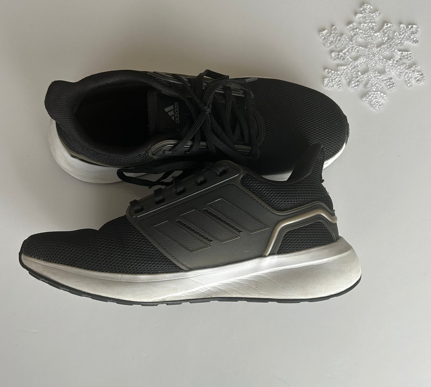 Adidas gr:6 *comme neuf*