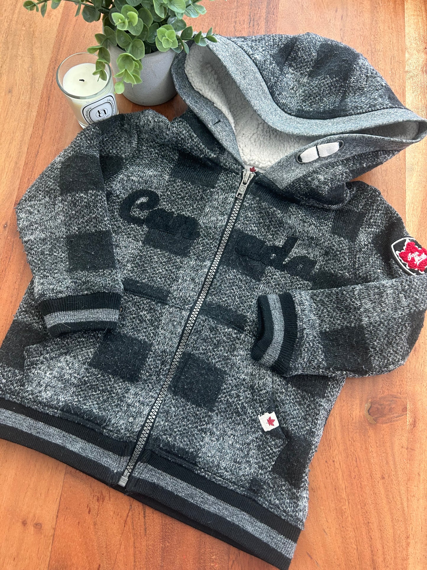 Canadiana 3T