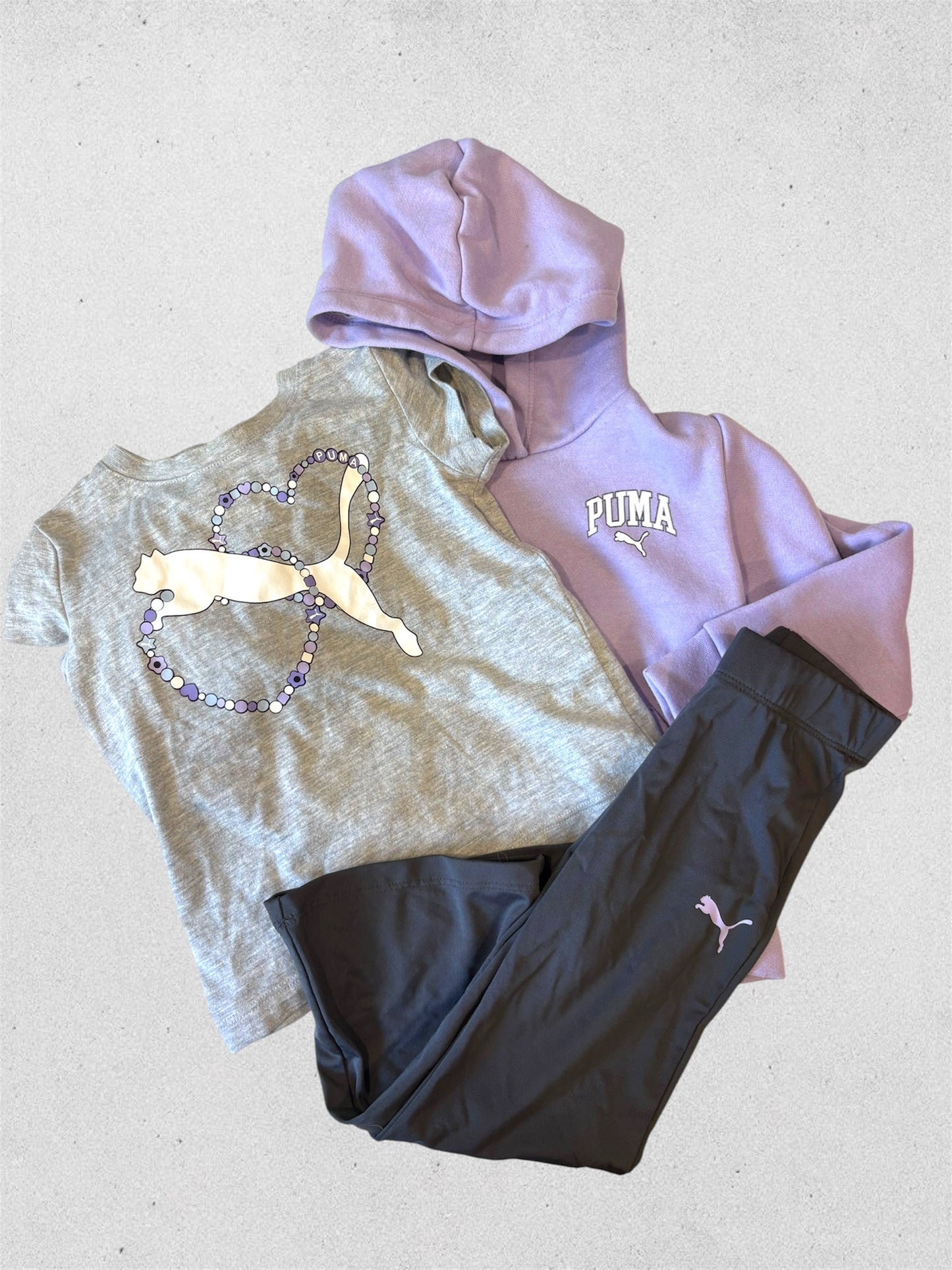 ENSEMBLE 3 MRCX / Puma 2T (mini tache sur le T-shirt)