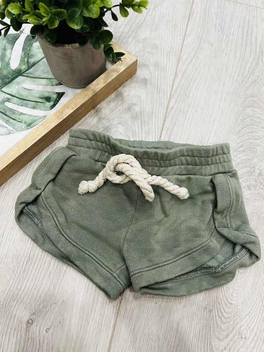 Short 1-3T