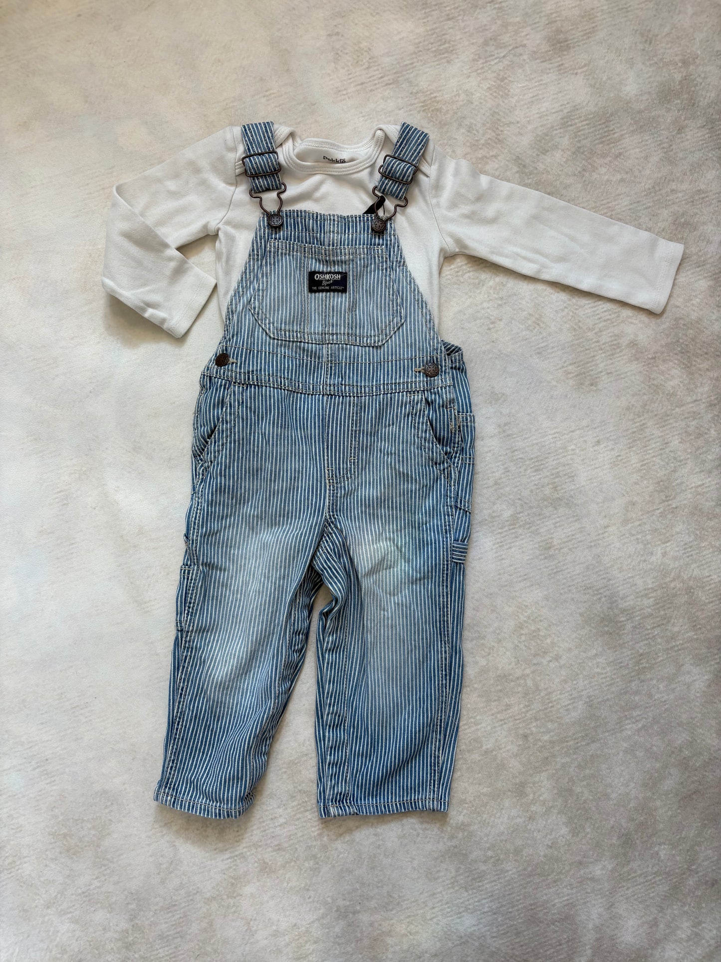 ENSEMBLE / Oshkosh - Pekkle 18 mois