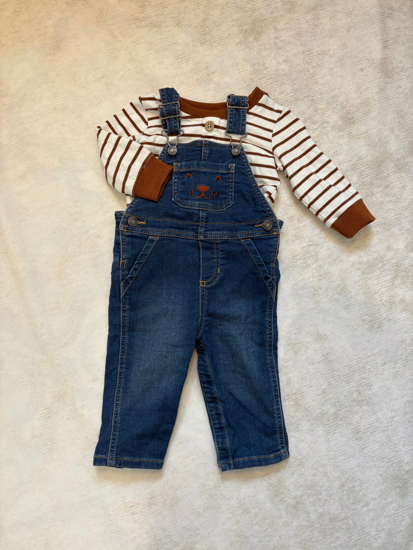 ENSEMBLE / Carters 9 mois