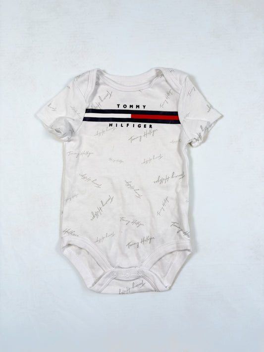 CACHE-COUCHE MANCHES COURTES / Tommy Hilfiger 3-6 mois