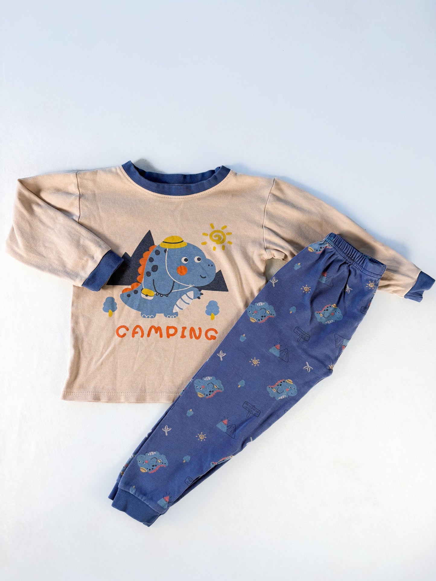 PYJAMA / Sans marque 2T