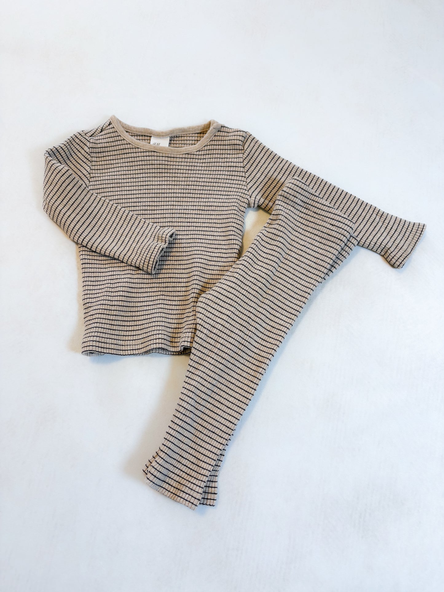 ENSEMBLE / H&M 6-9 mois