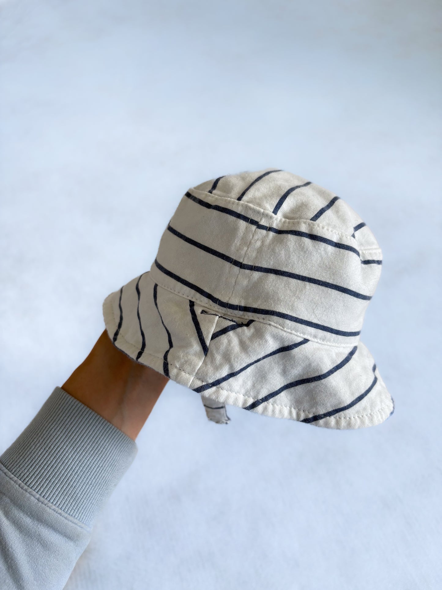 CHAPEAU / Reversible 0-6 mois