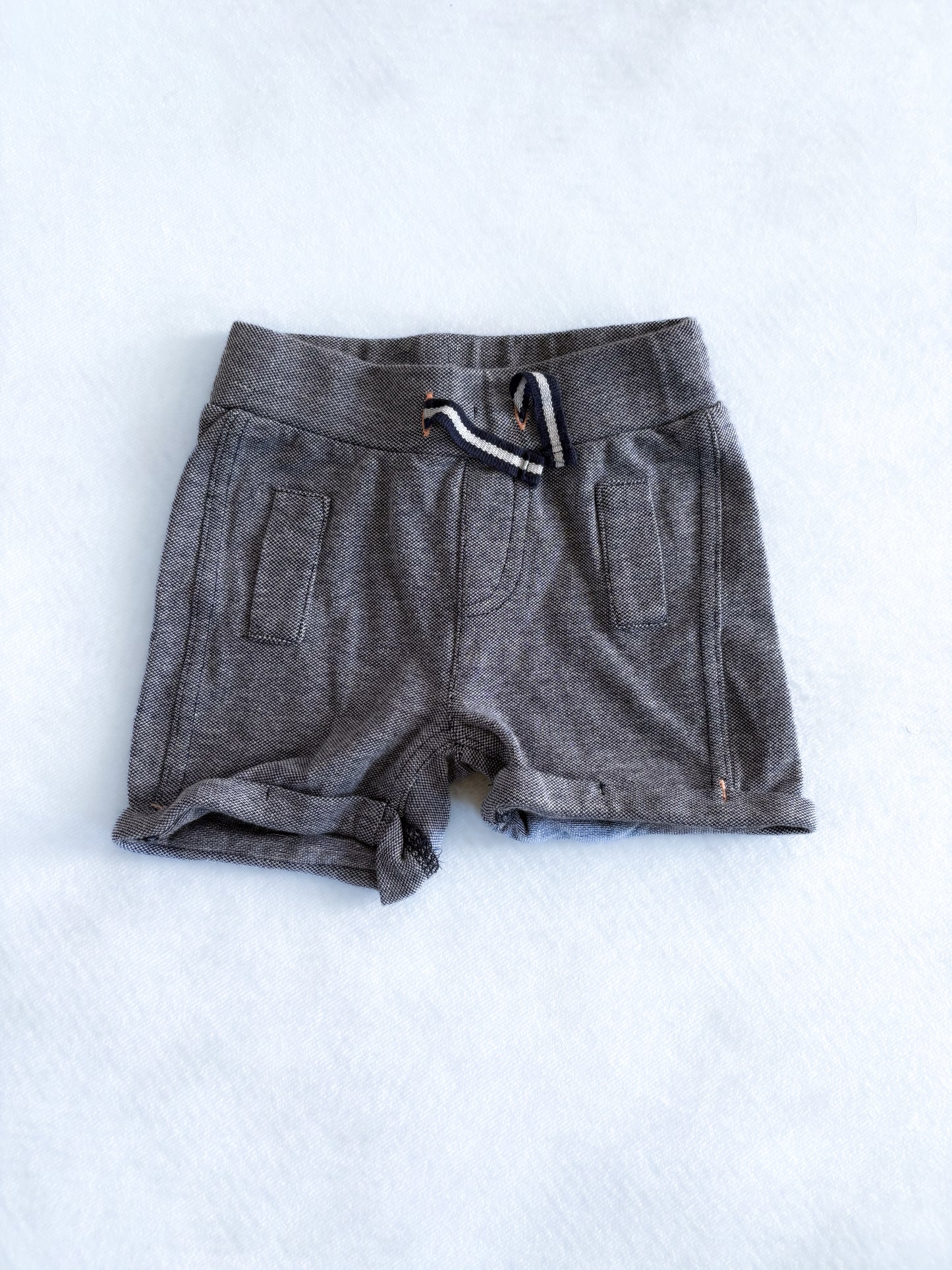 SHORT / Dirkje 1 mois