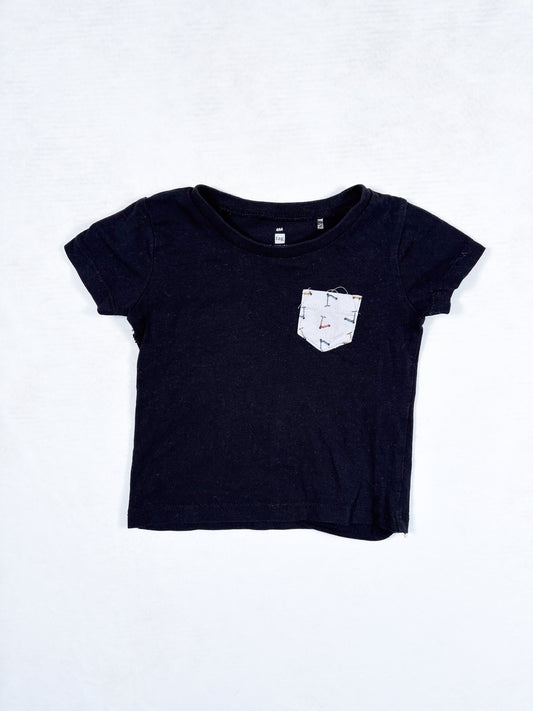 T-SHIRT / TAG 6 mois
