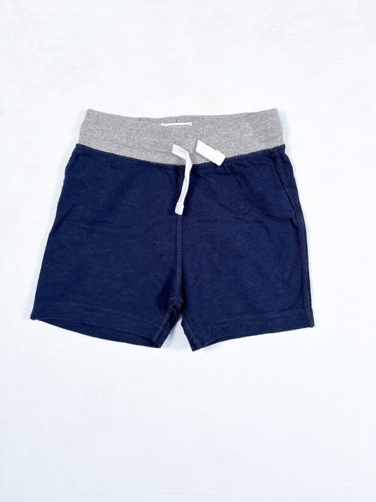 SHORT / Children's Place 6-9 mois