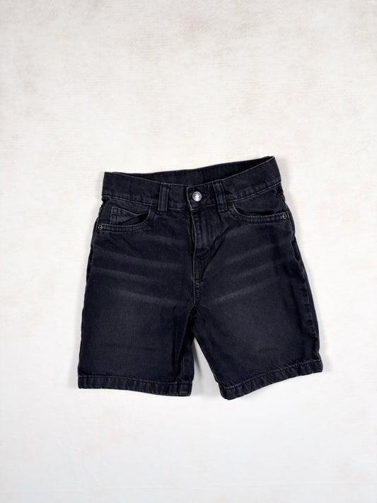 SHORT / George 6 ans