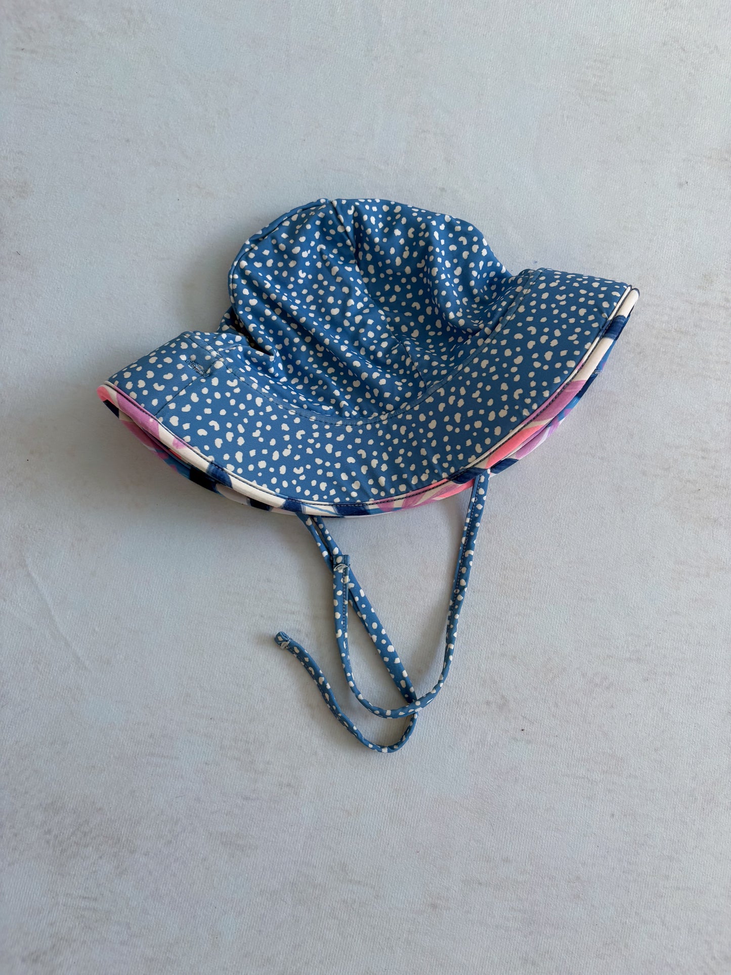 Chapeau MAILLOT reversible 3-5T