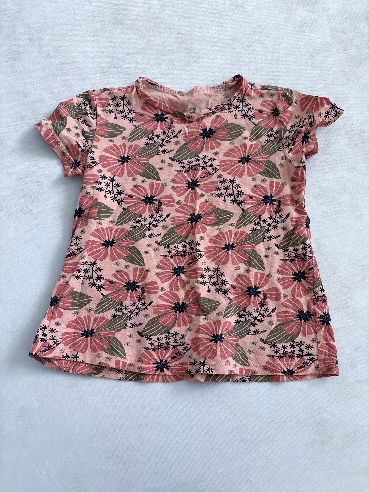 T-SHIRT  / Tag 24 mois
