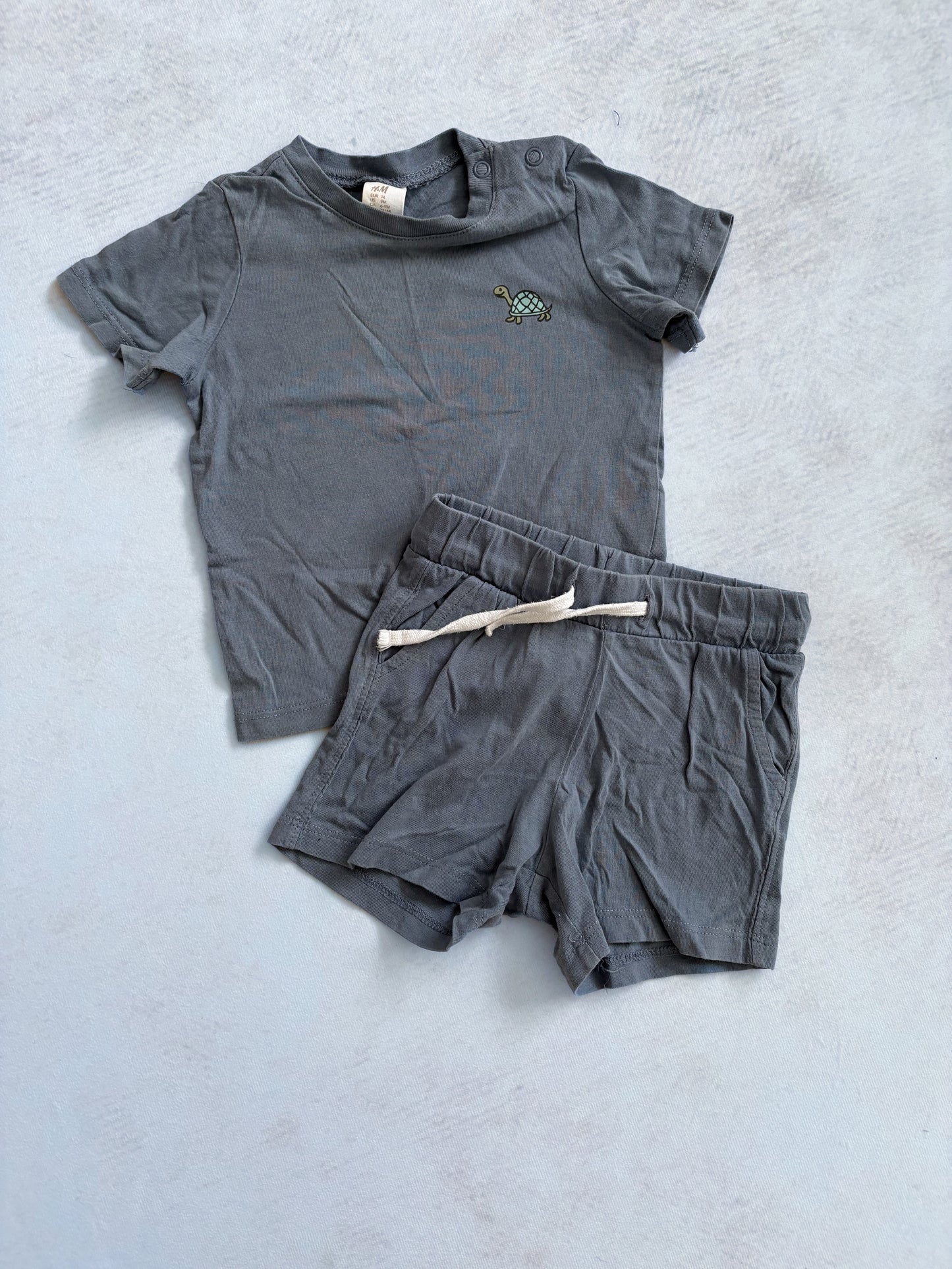 ENSEMBLE / H&M 6-9 mois