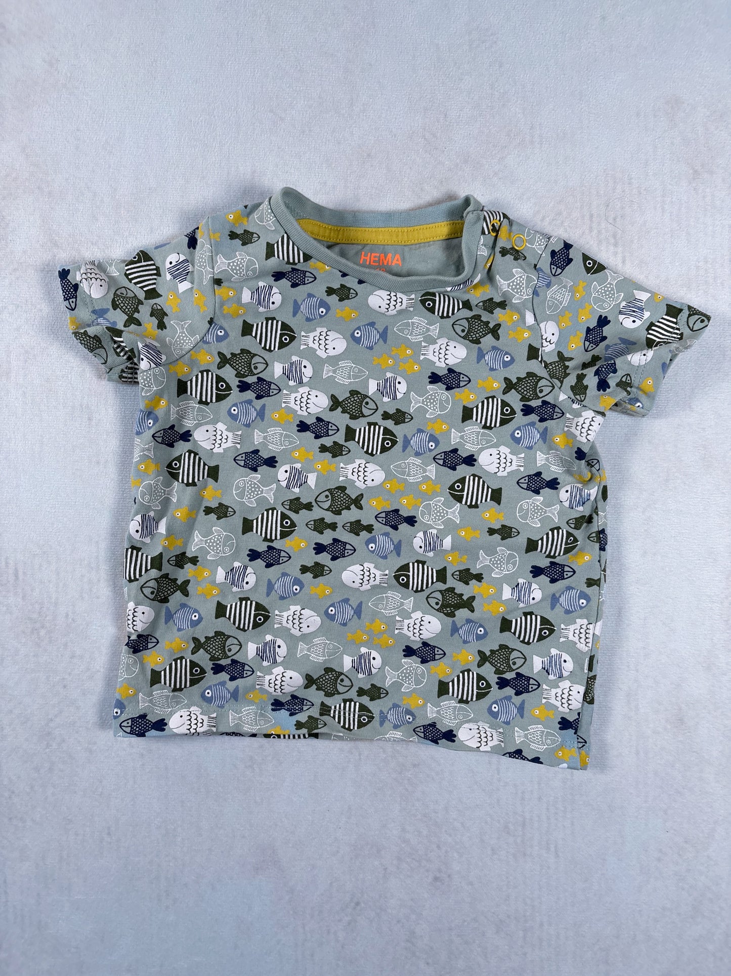 T-SHIRT / HEMA 6 mois
