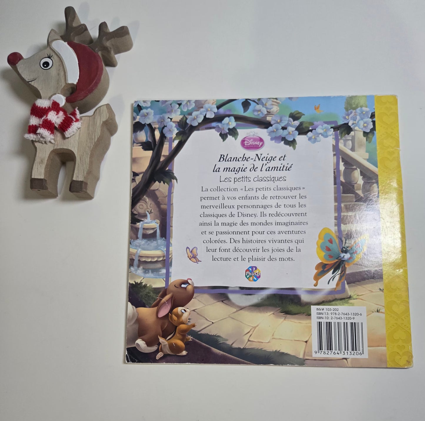 Blanche-Neige et la magie de l'amitié *écriture sur la première page*