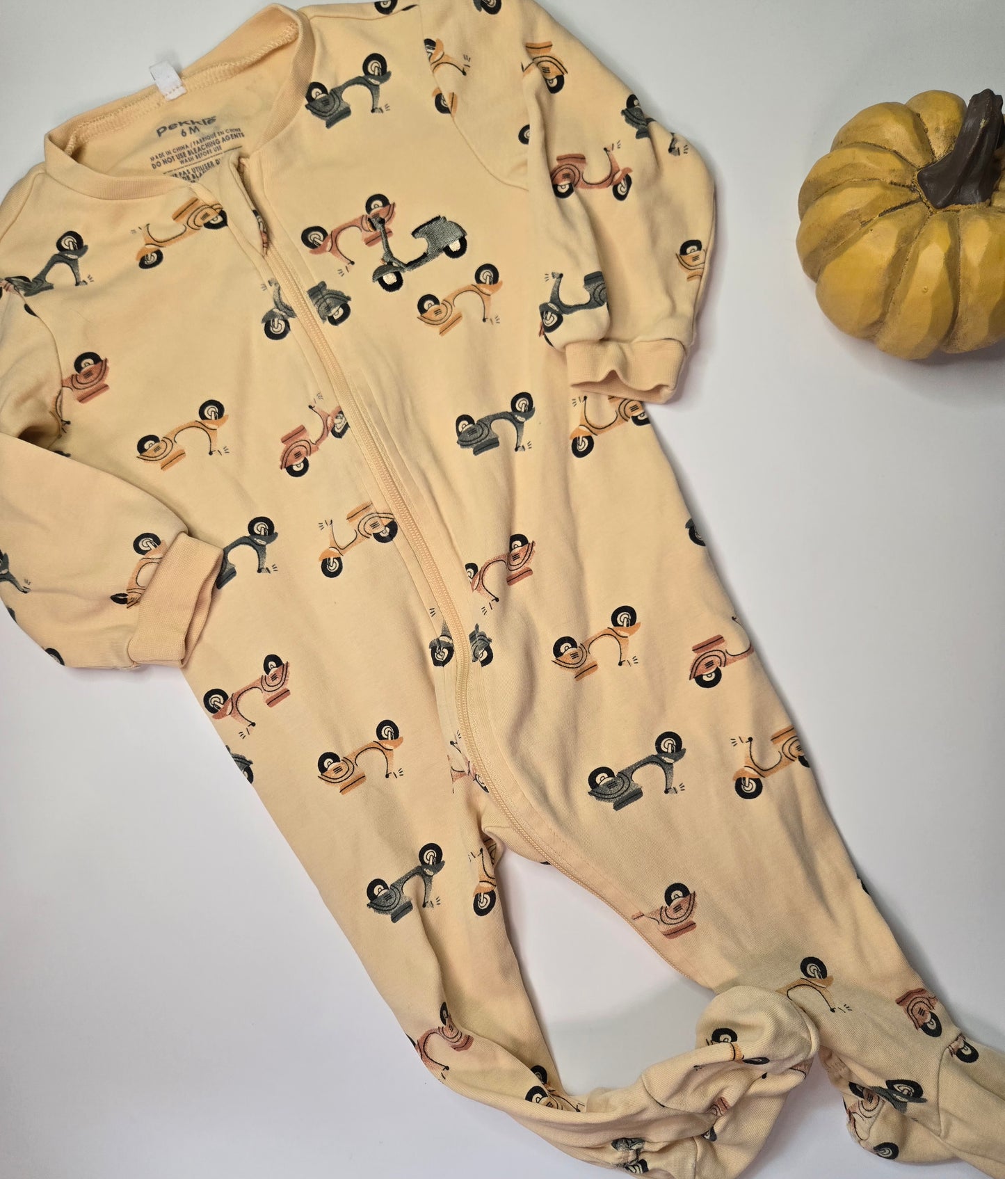 Pekkle 6M *Mini trou sur la mache droite*